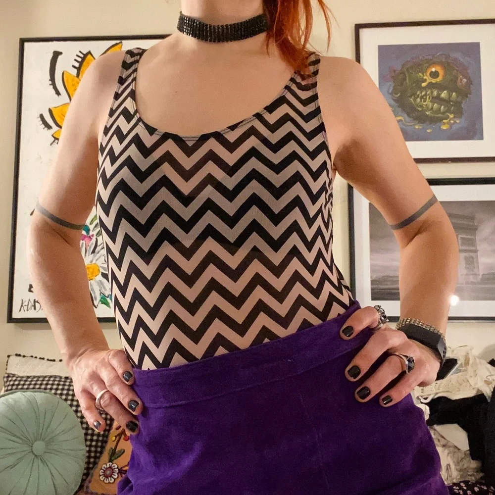 forever 21 sheer black and tan zigzag bodysuit size large - Picture 1 of 3